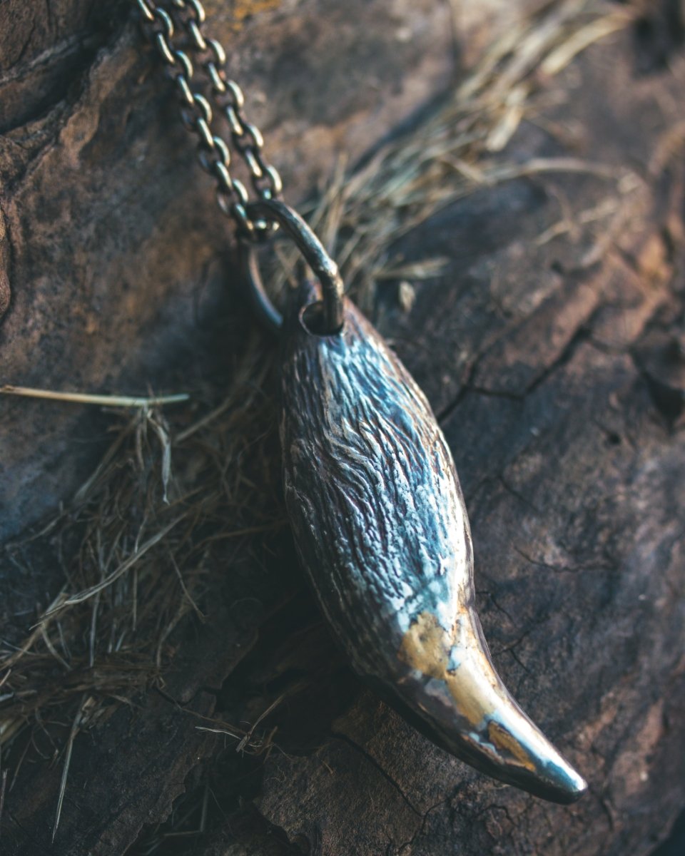 Large Black Bear Tooth Pendant: A Symbol of Strength and Wilderness - Machinations