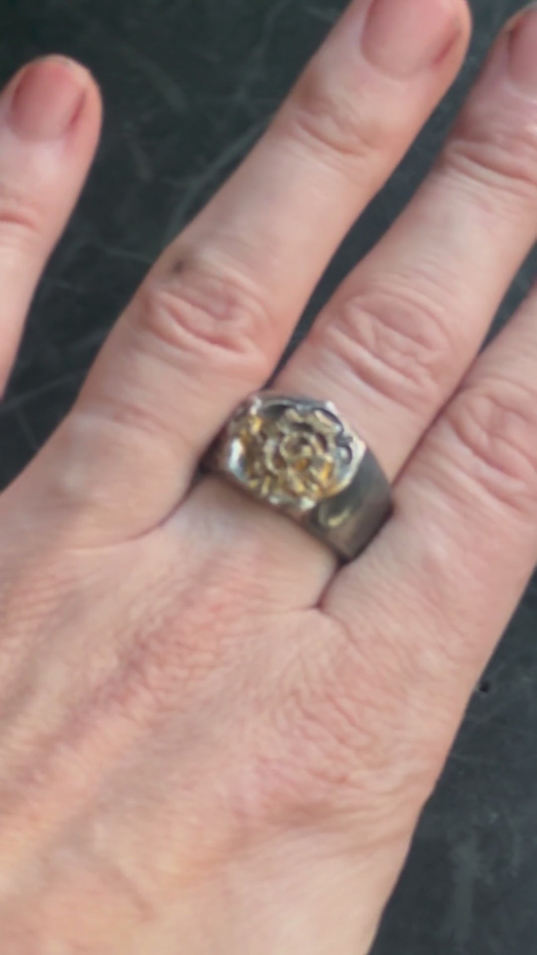 Rose of Death Tarot Signet Ring – A Symbol of Transformation & Renewal