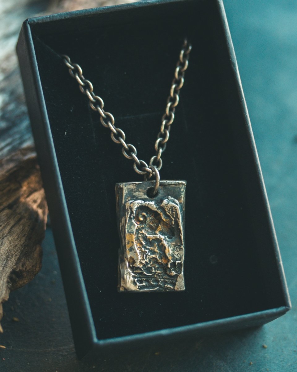 Ram's Head Crown Pendant: A Symbol of Strength and Authority - Machinations