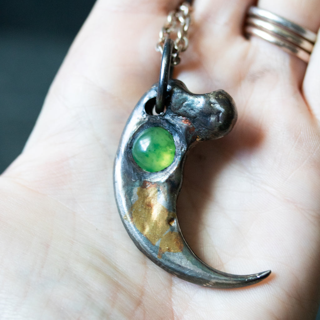 Bear Claw Pendant with Grossular Garnet: Embrace Transformation and Abundance