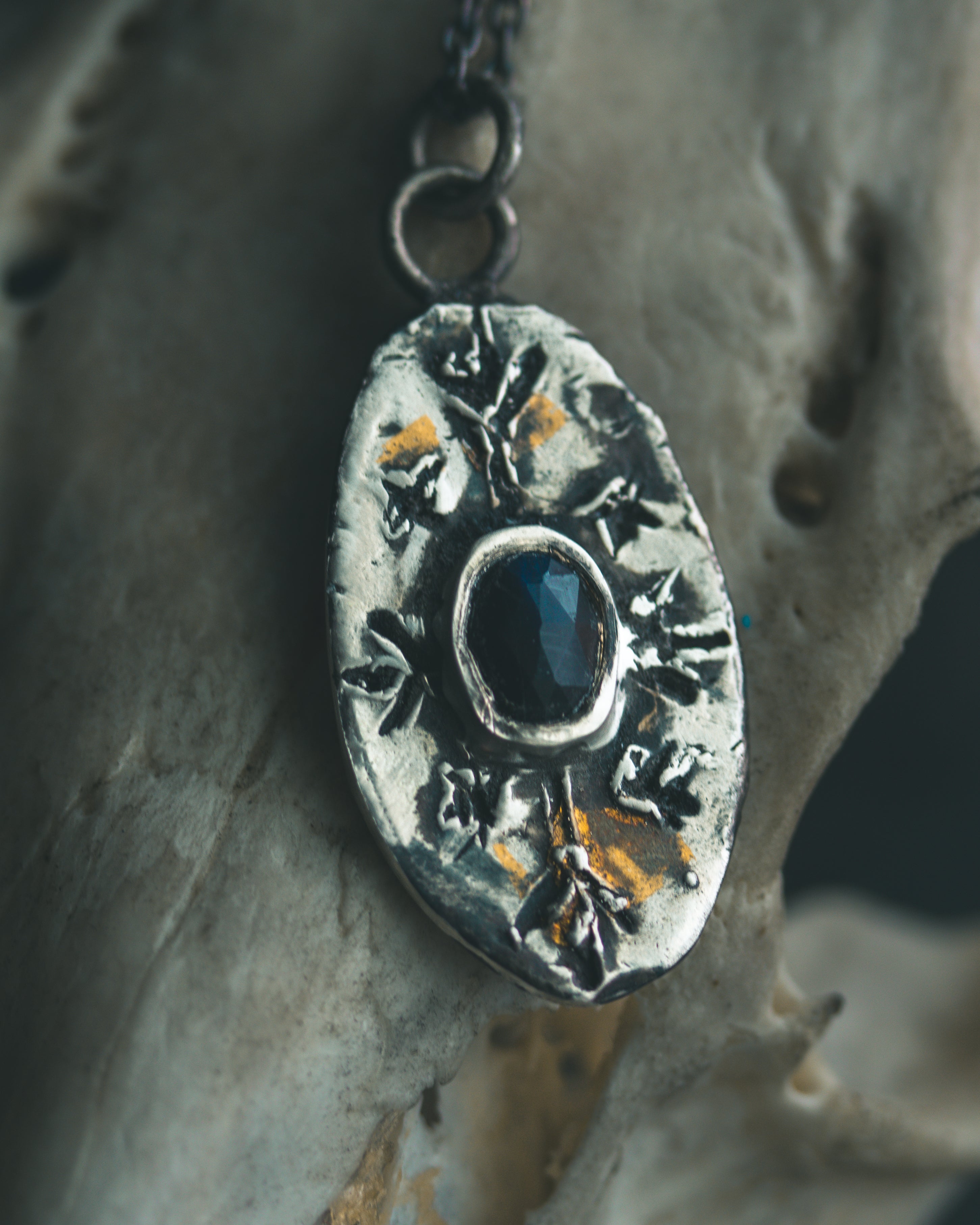 Nordic Talisman Black Labradorite Amulet: A Gateway to Ancestral Magic and Hidden Realms