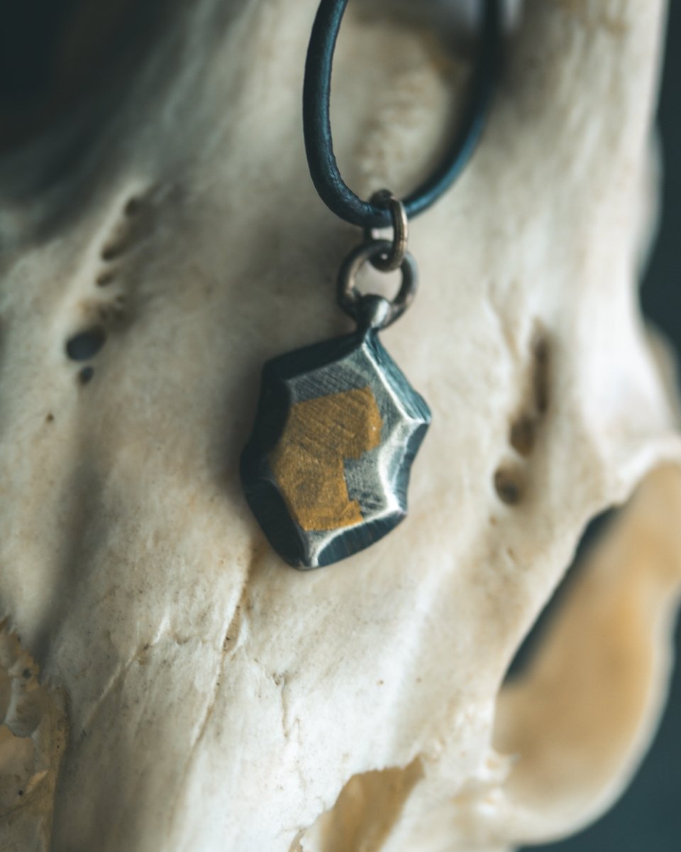 Ancient Echoes Amulet Shield - Machinations