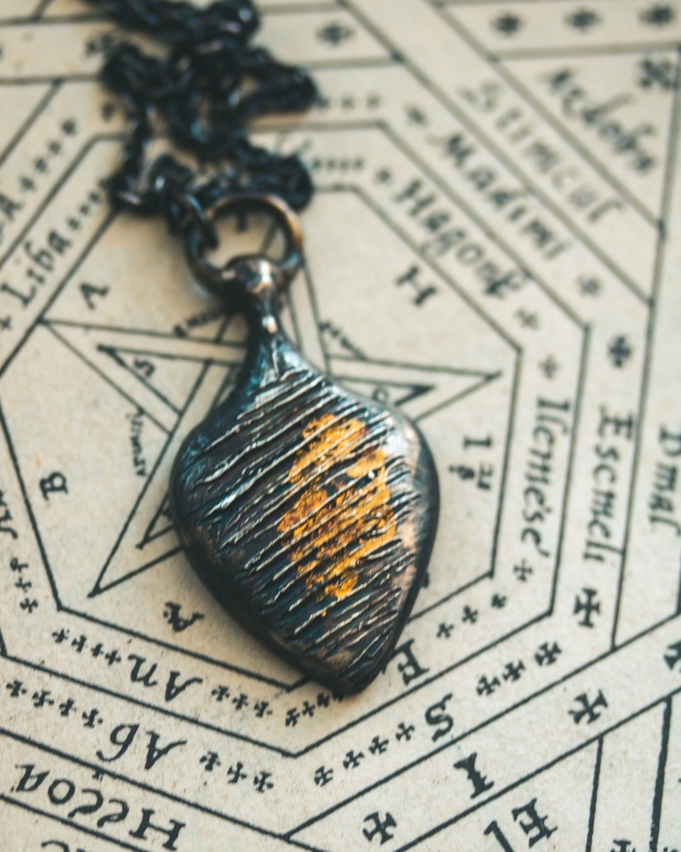 Ancient Echoes Collection: Timeless Amulet with Slashing Cut Mark Design – Handcrafted in Sterling Silver and 23.5K Gold - Machinations