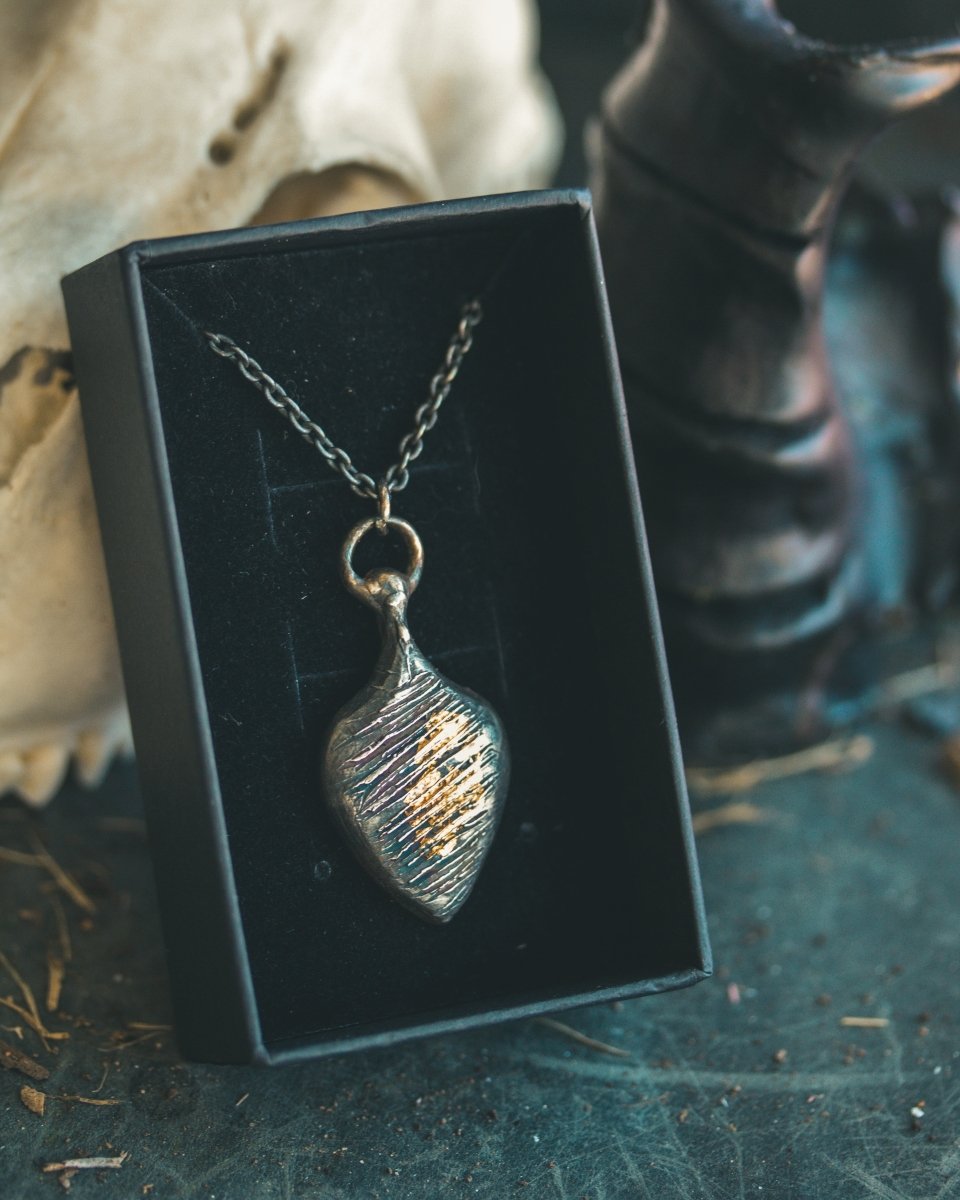 Ancient Echoes Collection: Timeless Amulet with Slashing Cut Mark Design – Handcrafted in Sterling Silver and 23.5K Gold - Machinations