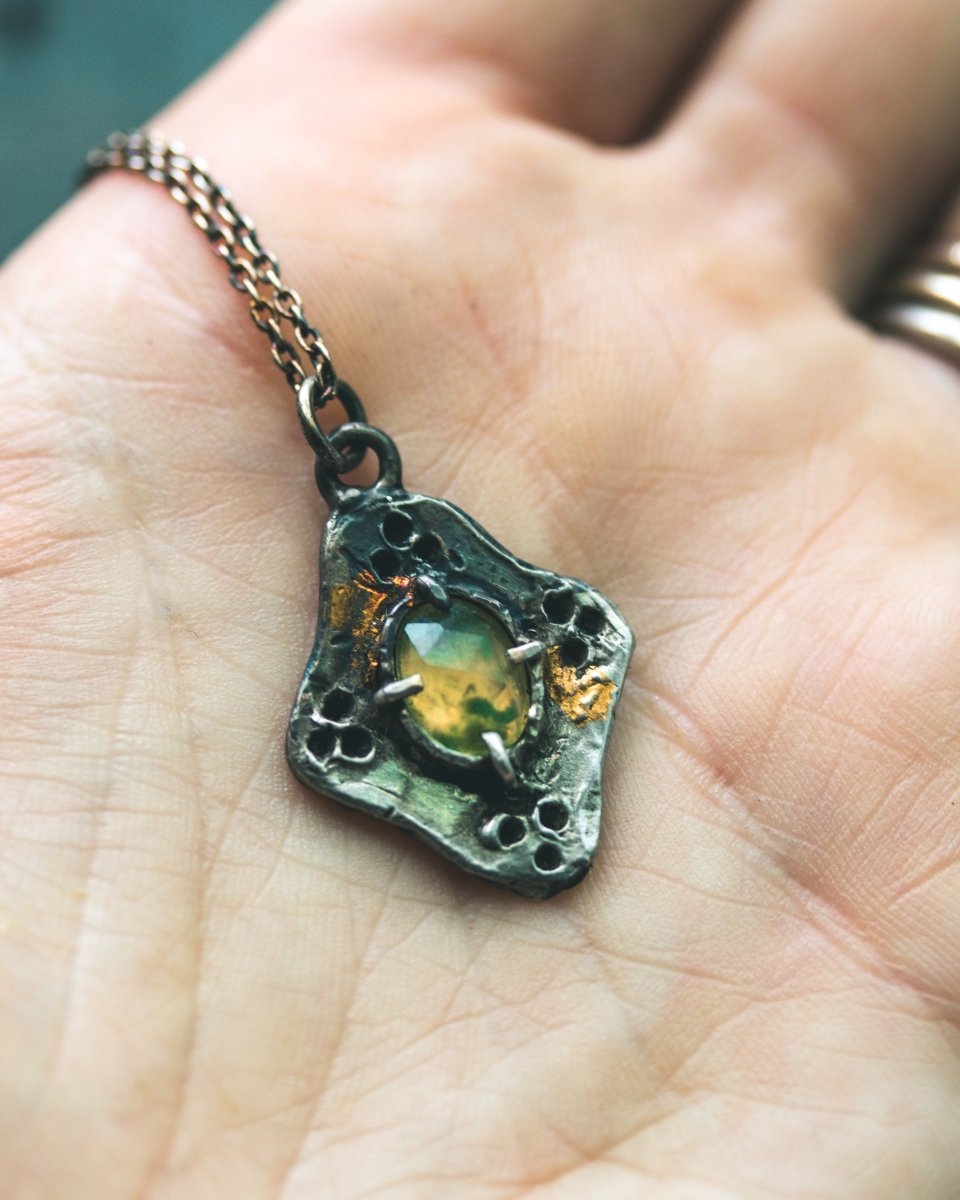 Beyond the Vale Amulets: Grossular Garnet – A Talisman of Abundance and Manifestation - Machinations