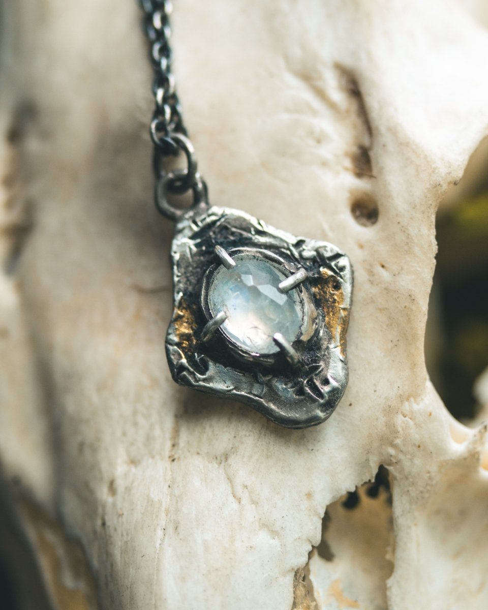 Beyond the Vale Amulets: Moonstone – A Talisman of Intuition and Renewal - Machinations