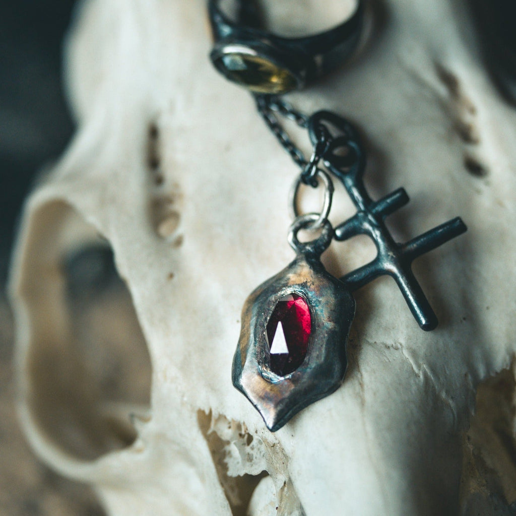 Beyond the vale Emerald limited edition oval rose cut Amulets - Machinations