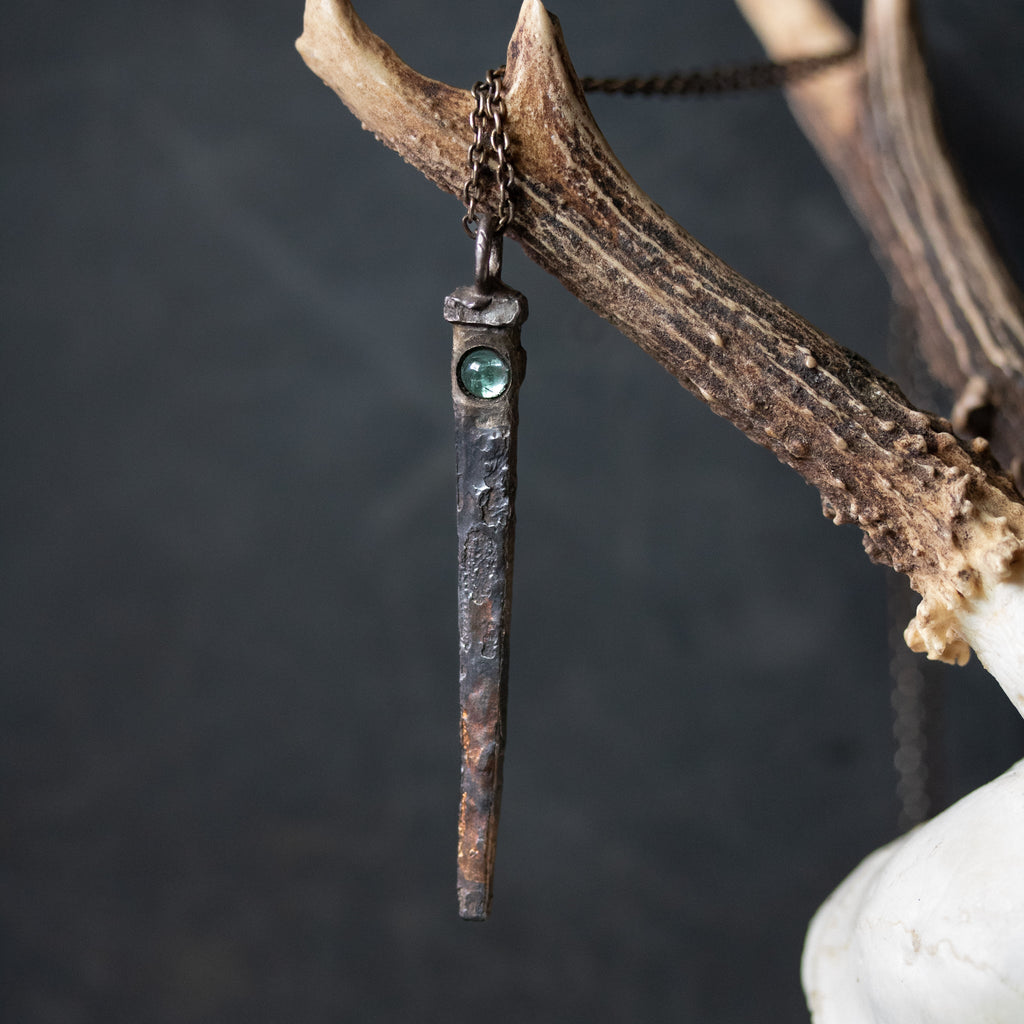 Coffin Nail blue green Tourmaline - Machinations