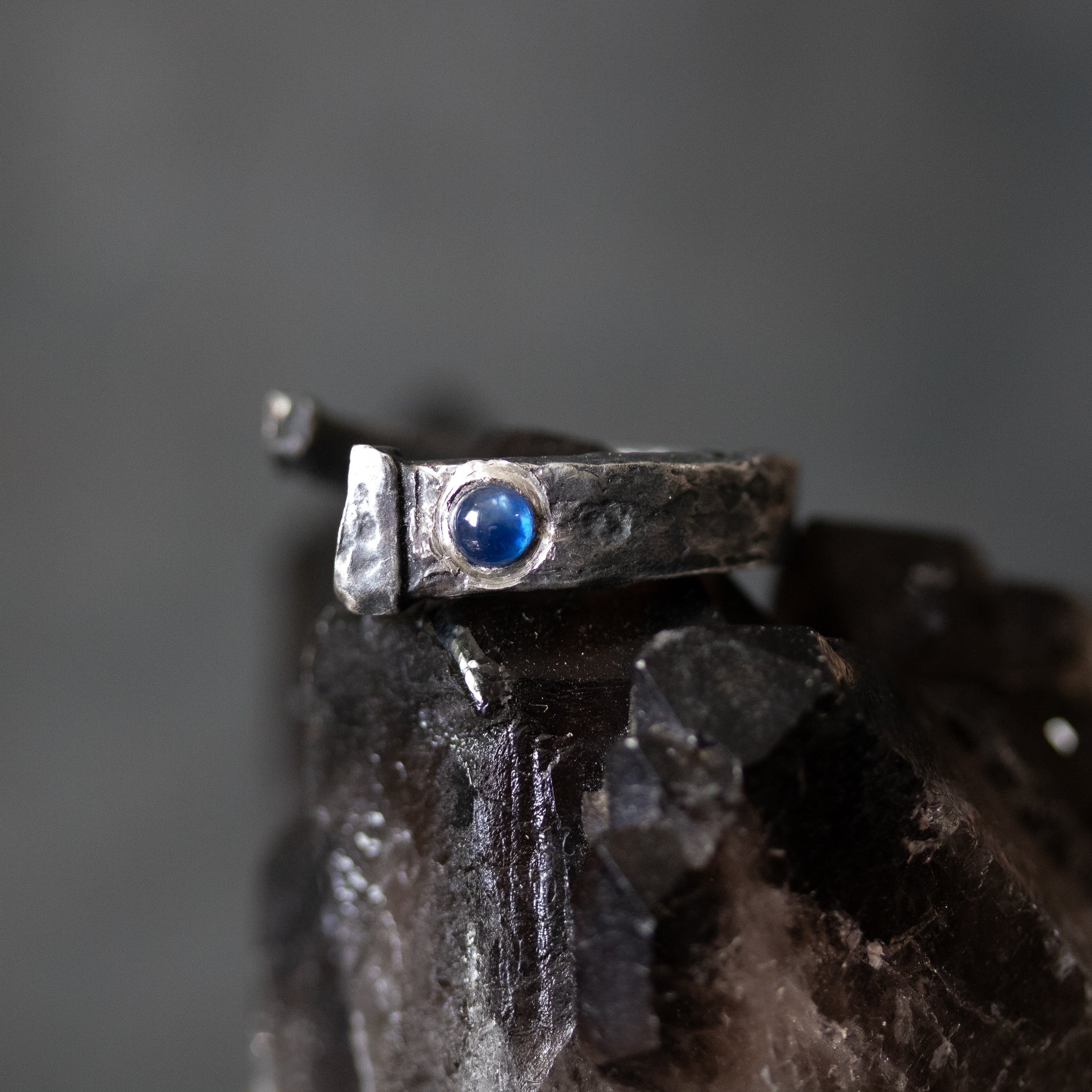 Coffin Nail Sapphire Ring - Machinations