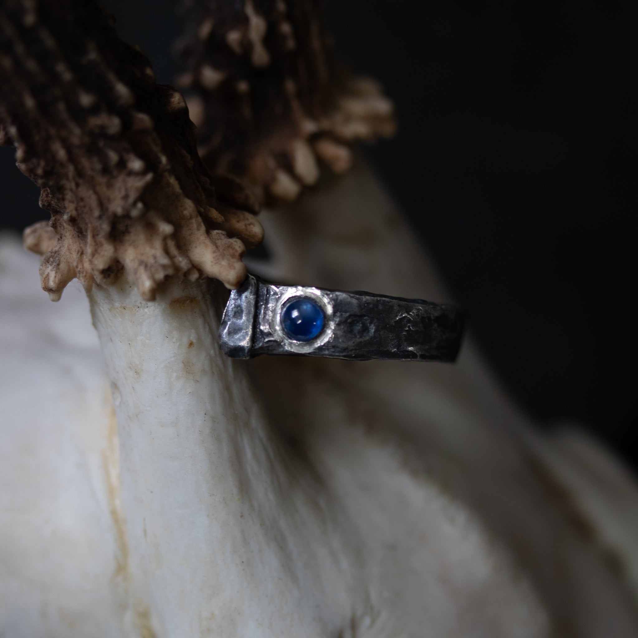 Coffin Nail Sapphire Ring - Machinations