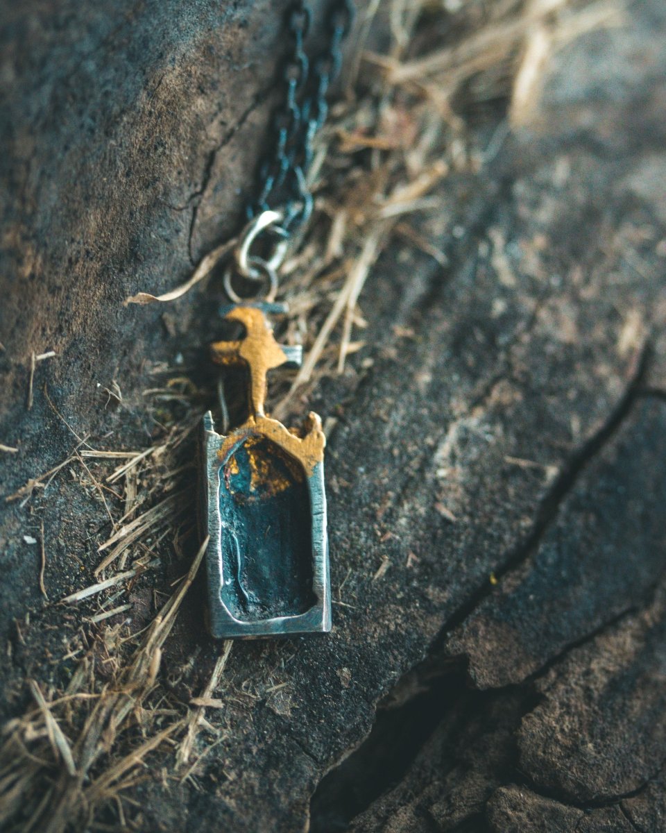 Divine Ruin Collection - Reliquary Shrine Pendant| Sterling Silver and 23.5K Gold | Talisman of Devotion, Silence & Forgotten Faith - Machinations