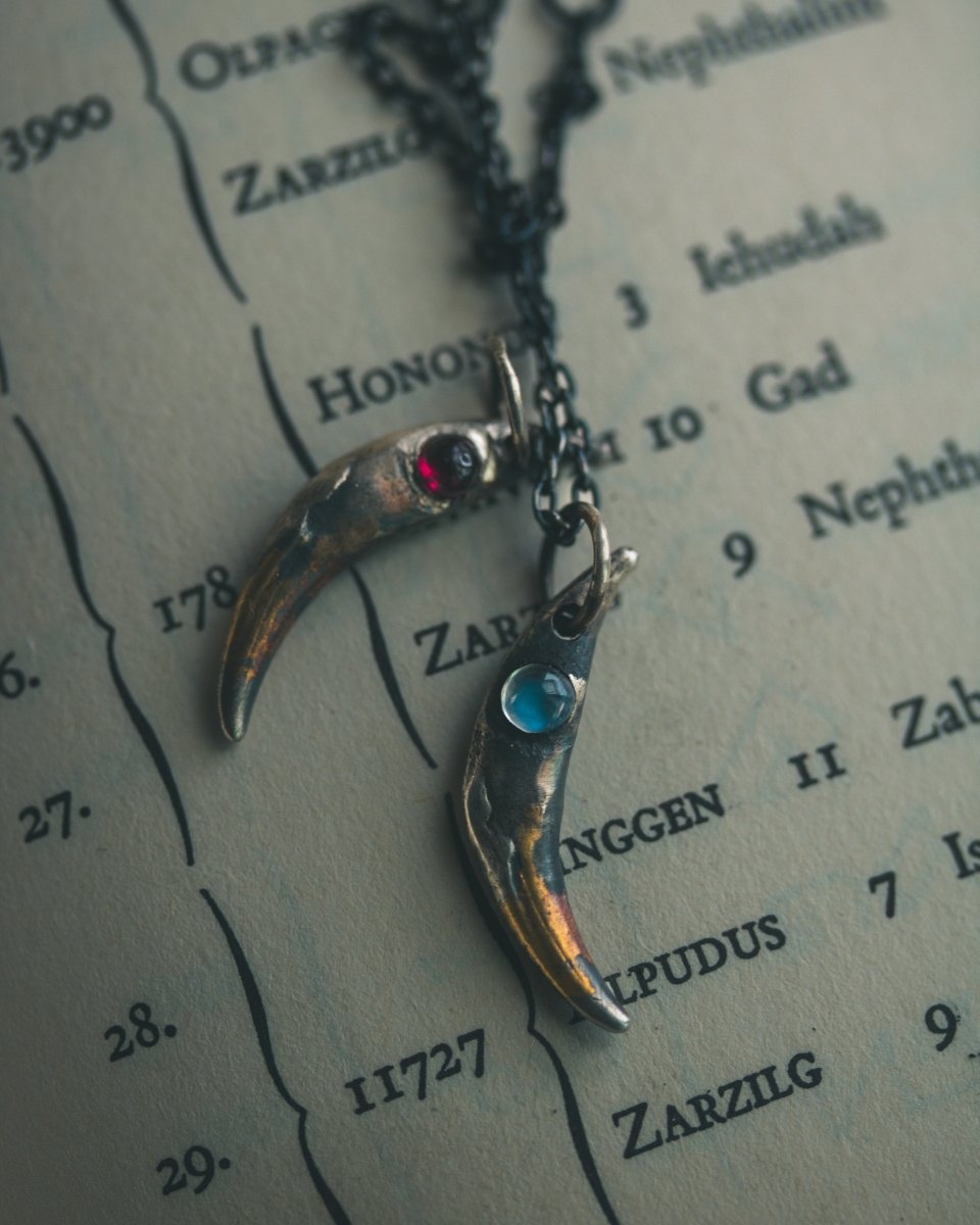 Fox Fang Pendant with Rainbow Moonstone – Sterling Silver Symbol of Intuition, Adaptability, and Hidden Wisdom - Machinations