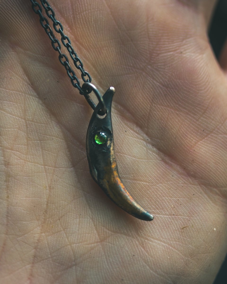 Fox Fang Pendant with Rare Tsavorite Garnet – Sterling Silver Talisman of Adaptability, Intuition & Heart - Centered Strength One of a Kind – Ready to Ship - Machinations