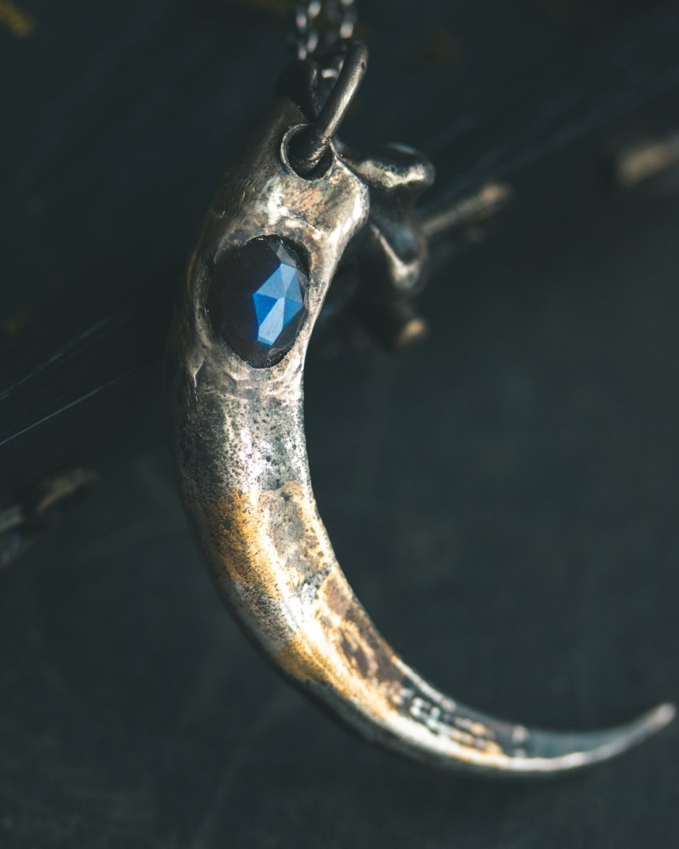 Golden Eagle Talon Pendant | Sterling Silver | 23.5K Gold | Black Labradorite (Spectrolite) - Machinations