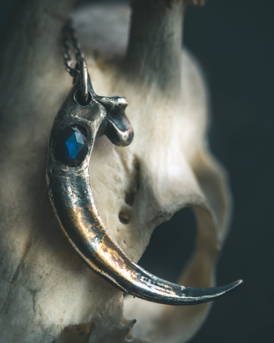 Golden Eagle Talon Pendant | Sterling Silver | 23.5K Gold | Black Labradorite (Spectrolite) - Machinations