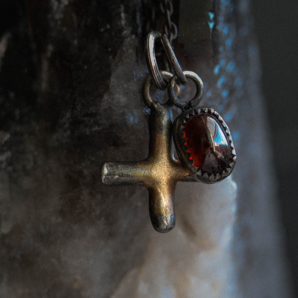 Greek cross Heavy Charm - Machinations