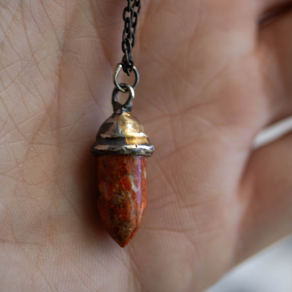Knight Amulet Coral - Machinations