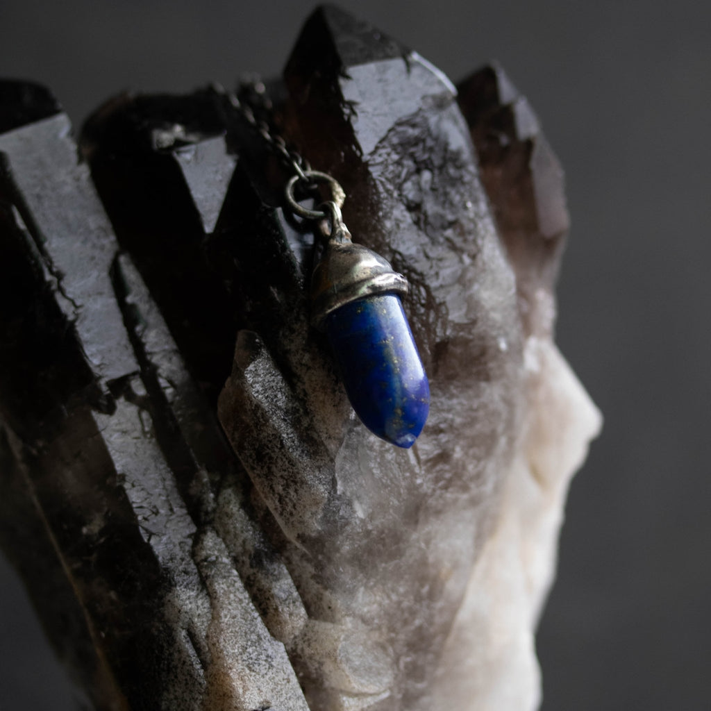 Knight Amulet Lapis - Machinations