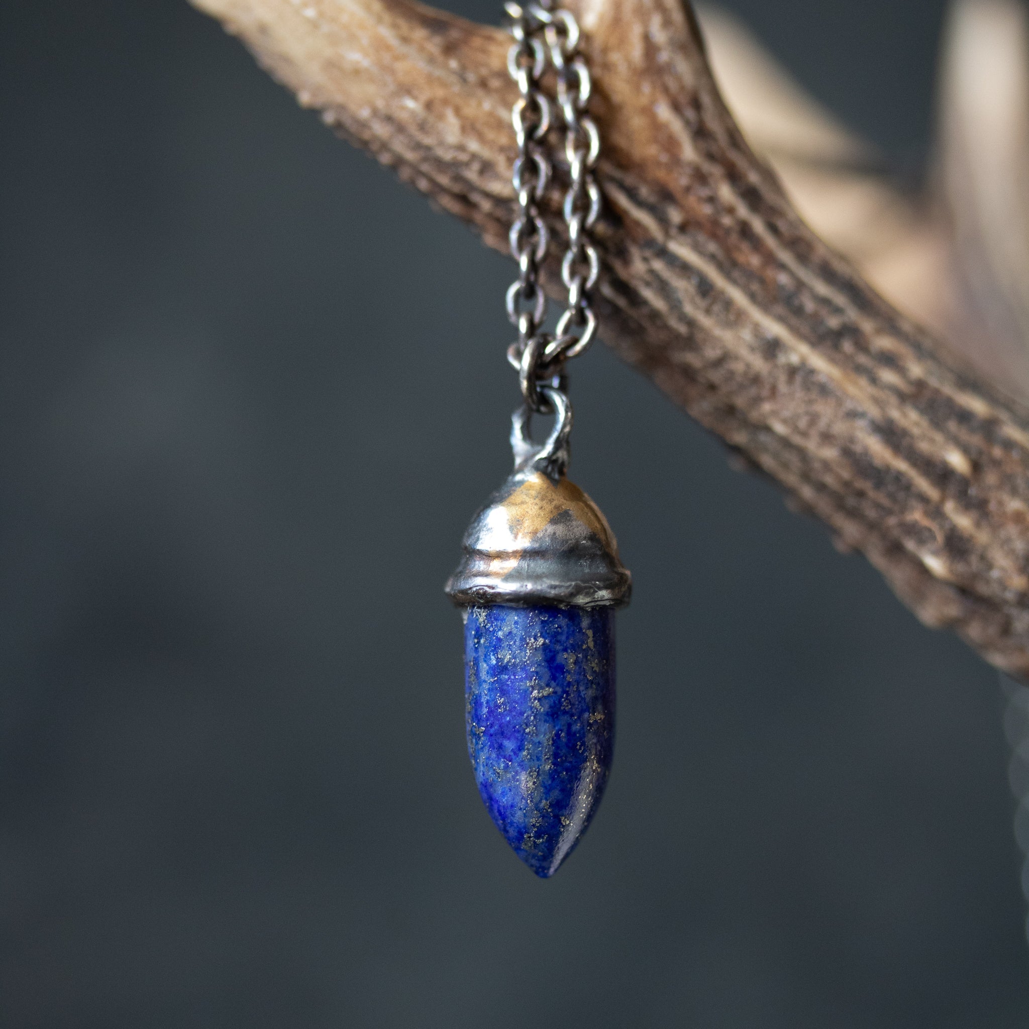 Knight Amulet Lapis - Machinations