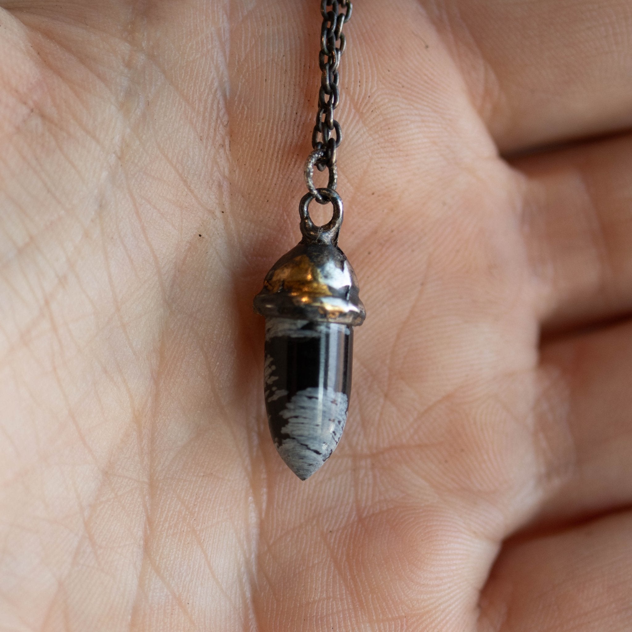 Knight Amulet Snowflake Obsidian - Machinations