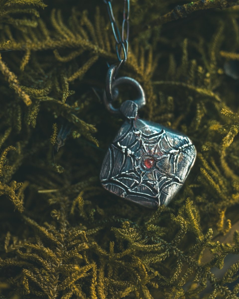 Limited Edition Arachne Myth Amulet with Almandine Garnet – A Symbol of Artistry and Transformation - Machinations