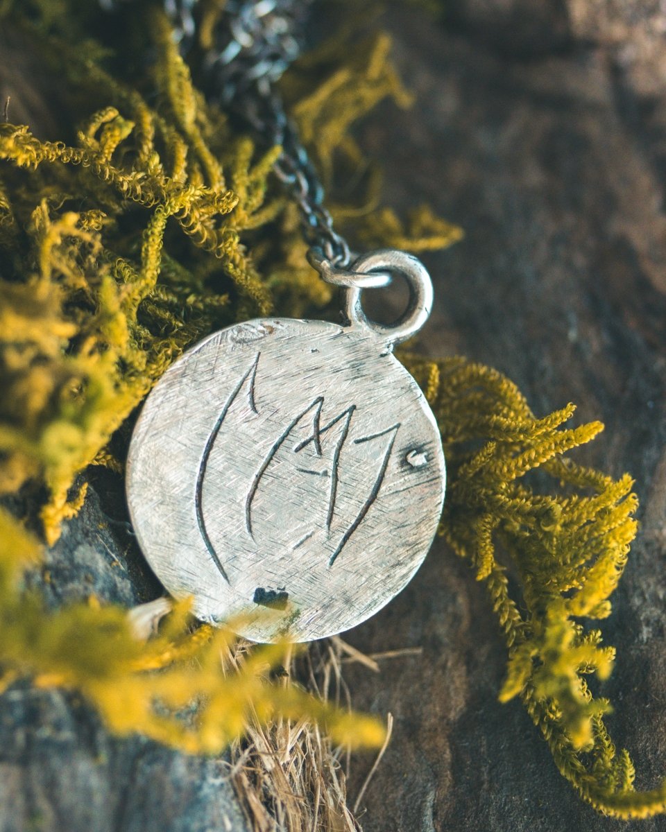 Limited Edition “The Owls Are Not What They Seem” Pendant – A Tribute to Mystery & Lynchian Lore - Machinations