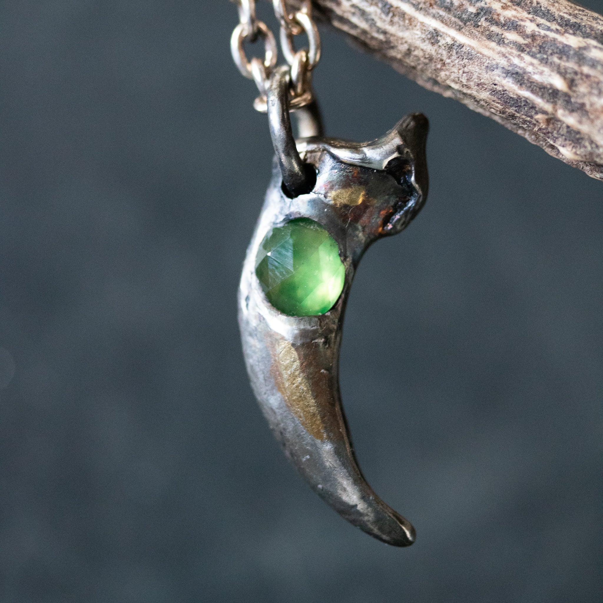 Lupus Spiritus Claw Grossular Garnet - Machinations