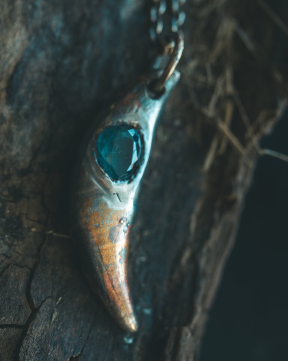 Lupus Spiritus Fang Amulet with Rare Indicolite Tourmaline – Limited Edition - Machinations