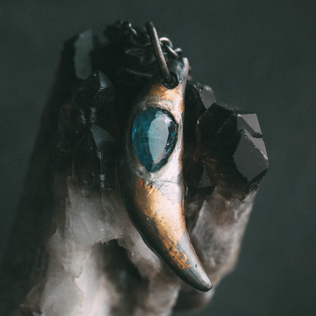 Lupus Spiritus Fang with Rare Indicolite Tourmaline - Machinations