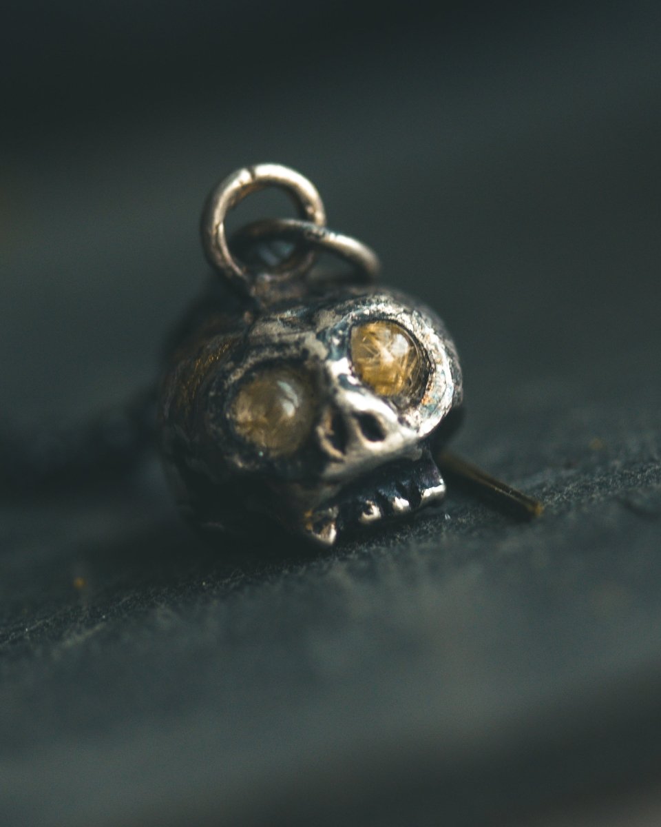 Memento Mori Skull Charm with Cabochon Rutilated Quartz – Sterling Silver & 23.5K Gold | Talisman of Life, Death and Divine Illumination - Machinations
