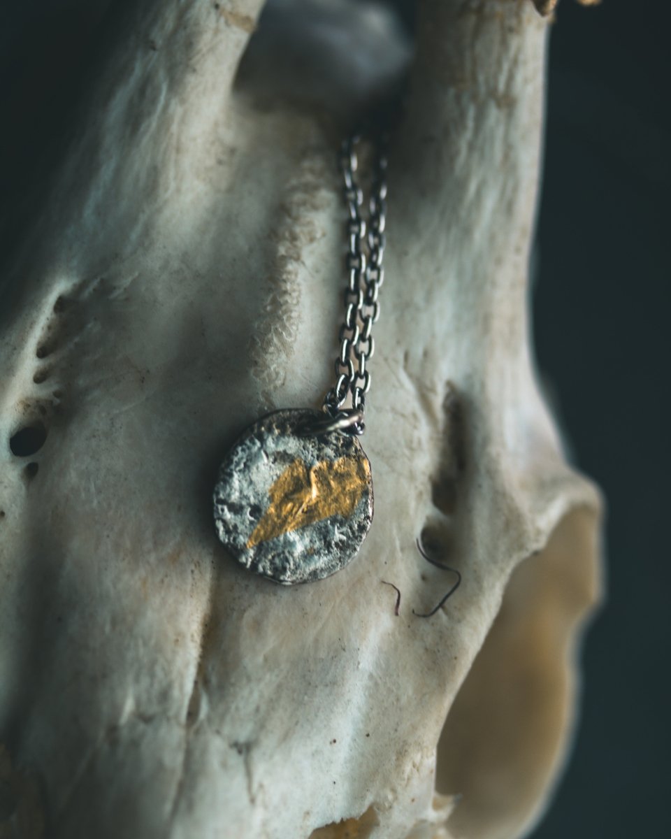 Numismatics : Egret Coin Pendant: Symbol of Tranquility and Legacy - Machinations