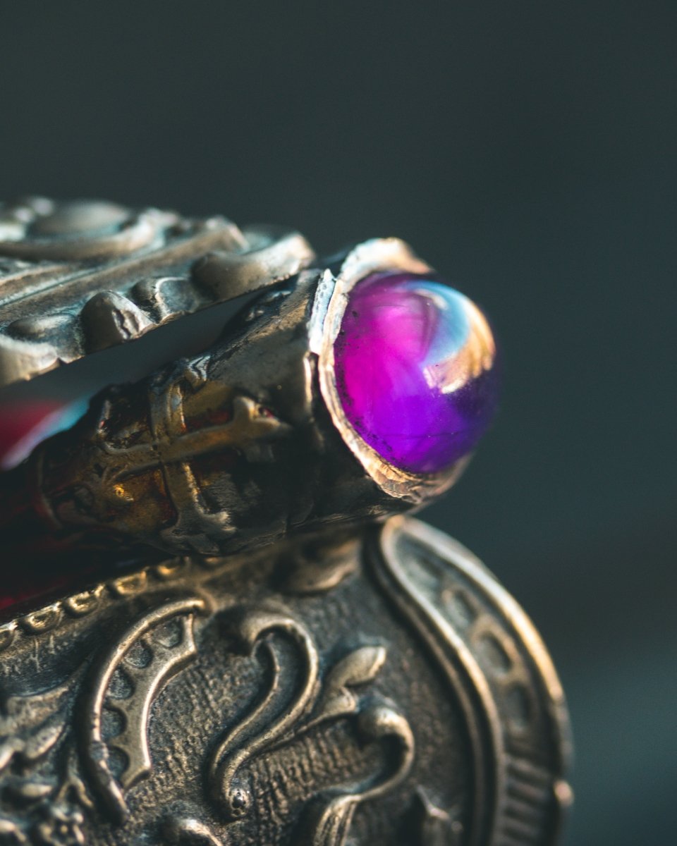 Oculus Amethyst Ring: Your Personal Scrying Stone - Machinations