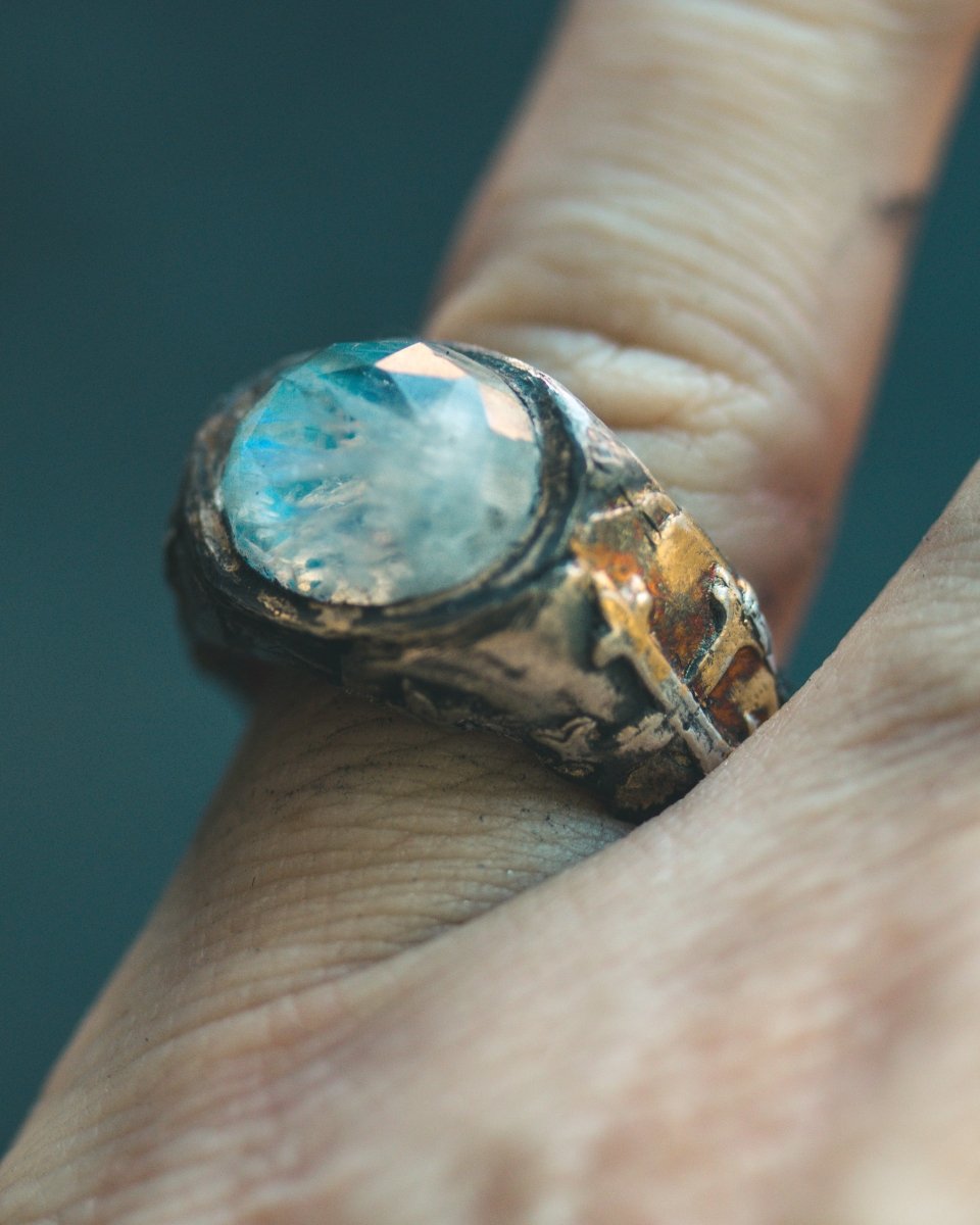 Oculus Moonstone Ring: Your Personal Scrying Stone - Machinations