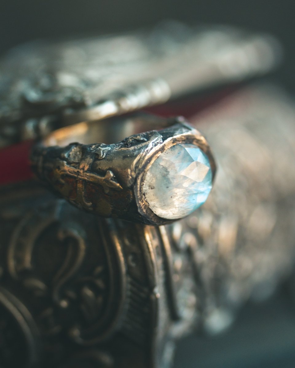 Oculus Moonstone Ring: Your Personal Scrying Stone - Machinations