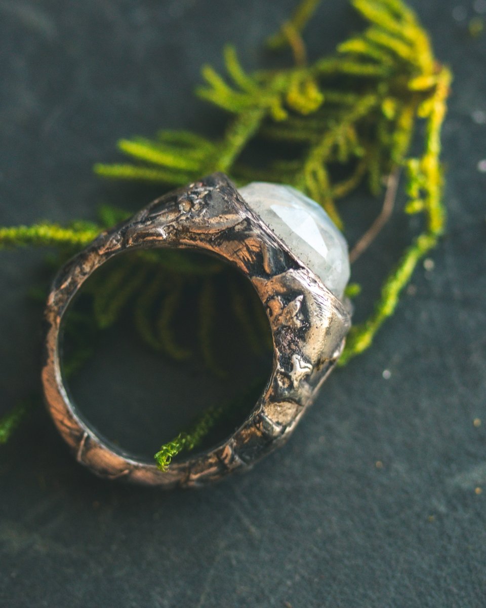 Oculus Moonstone Ring: Your Personal Scrying Stone - Machinations