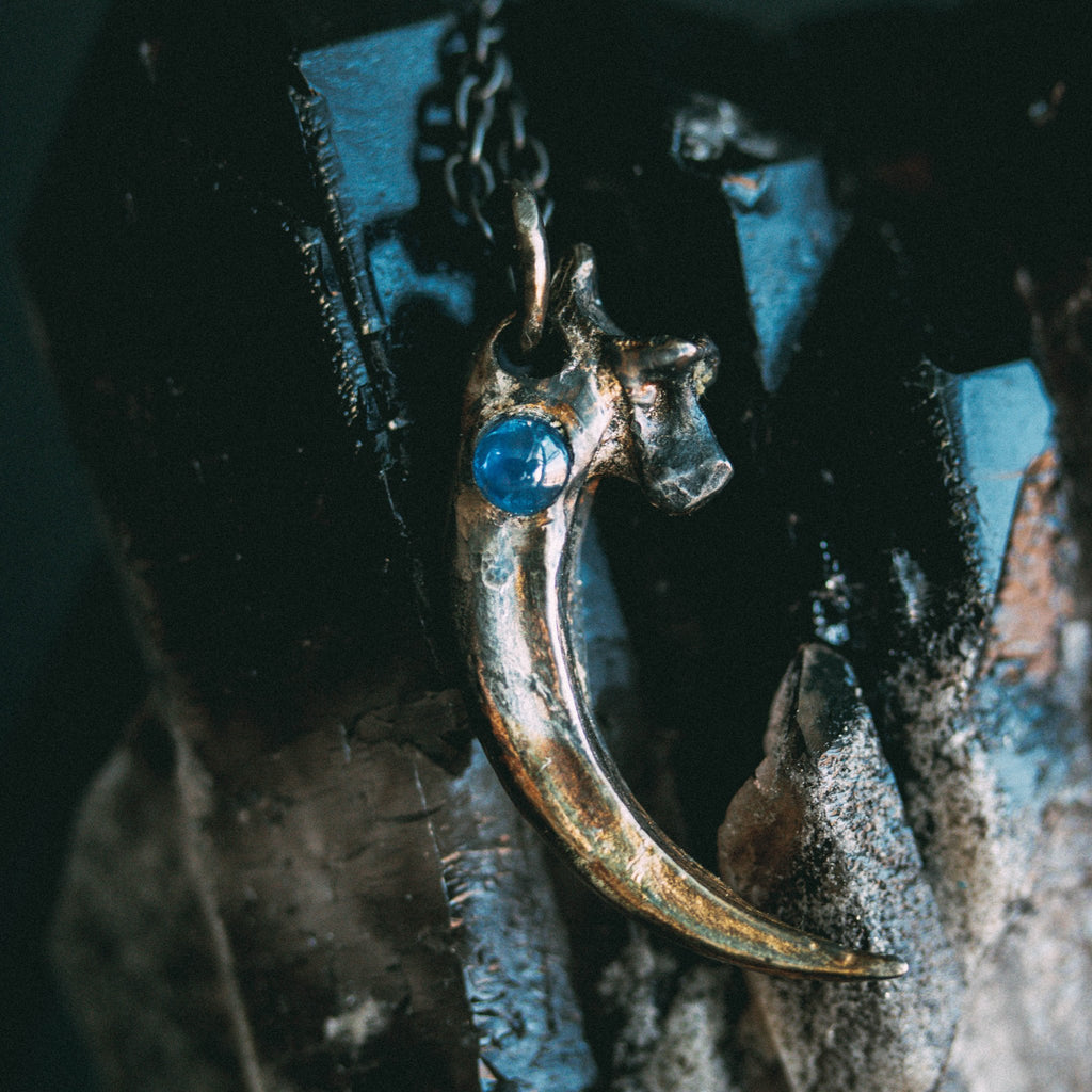 Raven Talon & Sapphire - Machinations