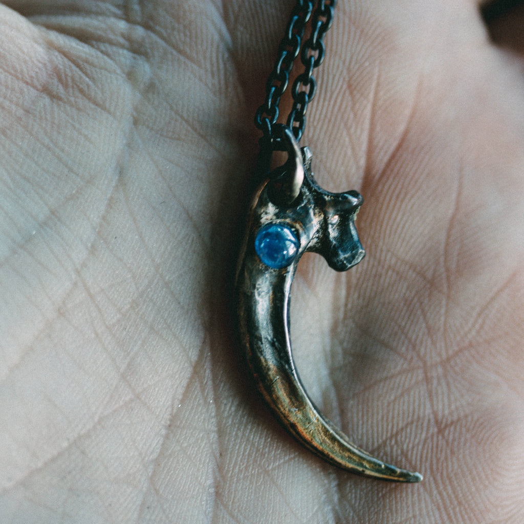 Raven Talon & Sapphire - Machinations