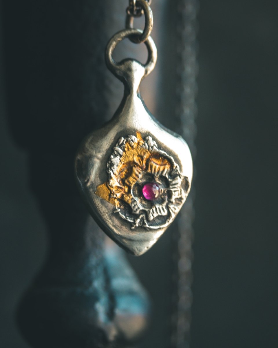 READY TO SHIP – Rose of Death Tarot Amulet with Rhodolite Garnet | Mother's Day Gift of Strength & Transformation - Machinations