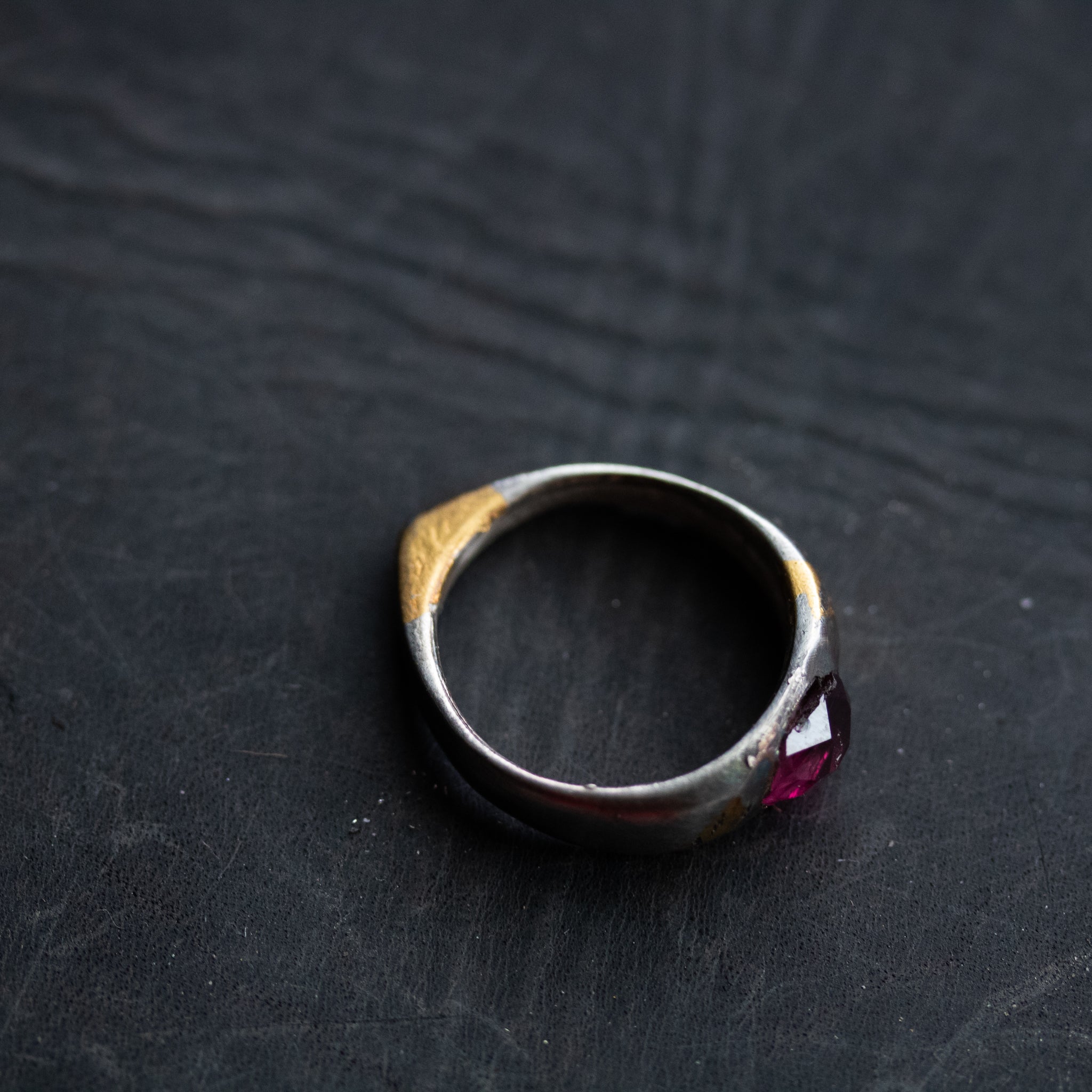 Stirrup Ring Pink Garnet limited edition - Machinations