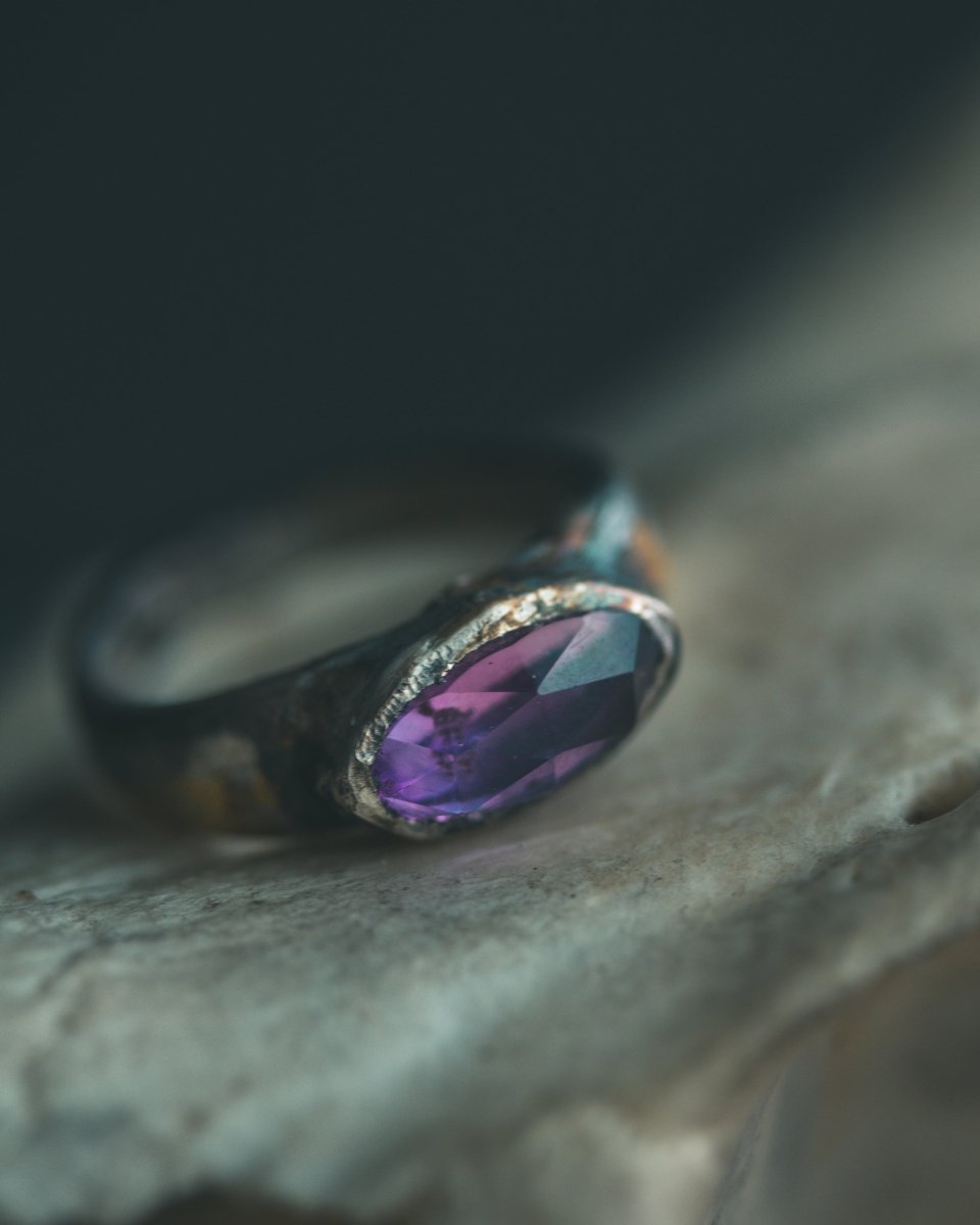 Stirrup Ring | Sterling Silver | 23K Gold | Amethyst - Machinations