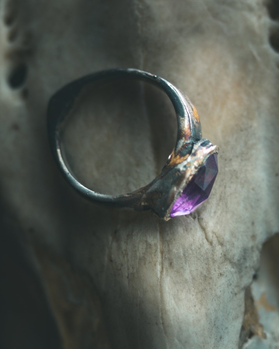 Stirrup Ring | Sterling Silver | 23K Gold | Amethyst - Machinations