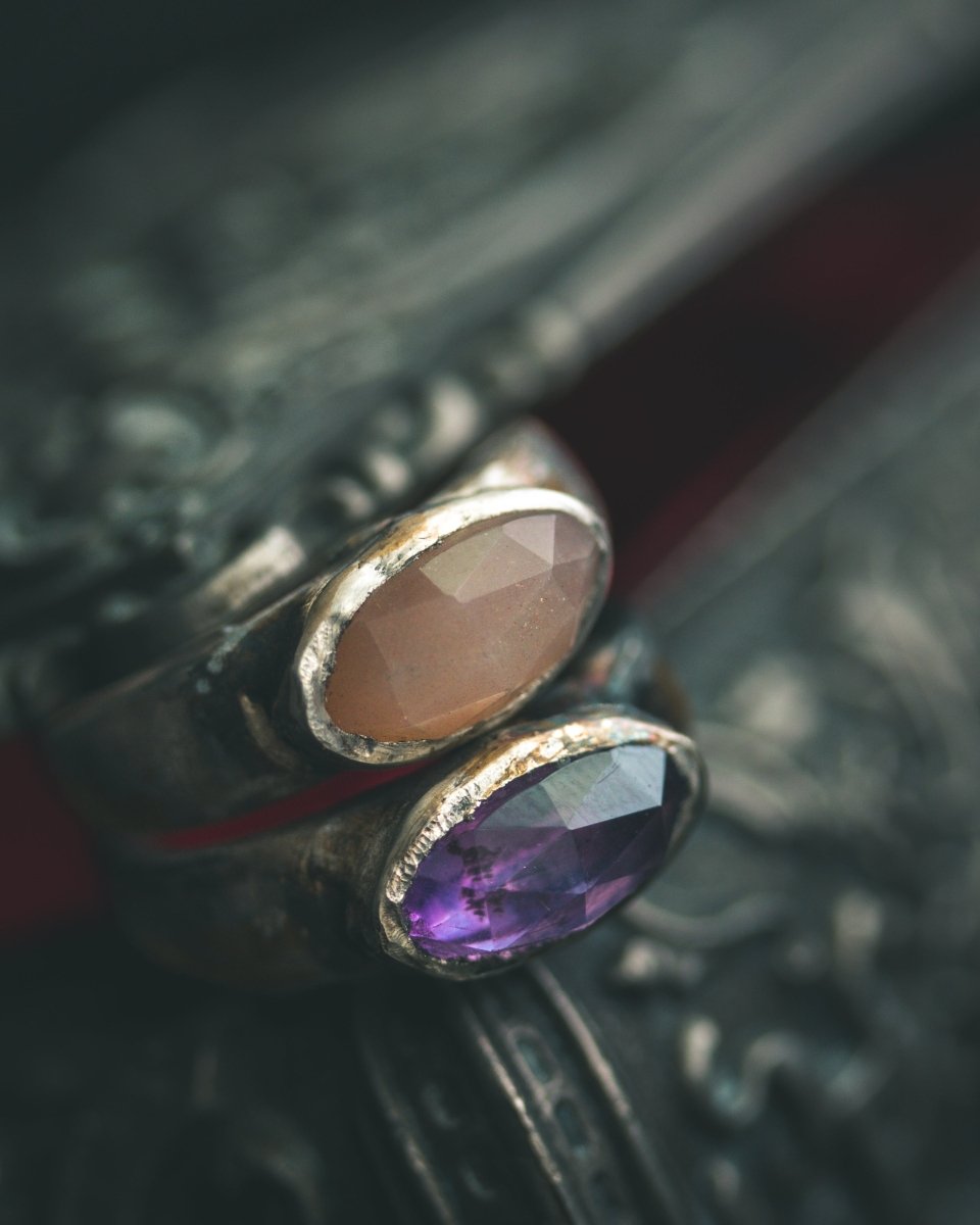 Stirrup Ring | Sterling Silver | 23K Gold | Amethyst - Machinations