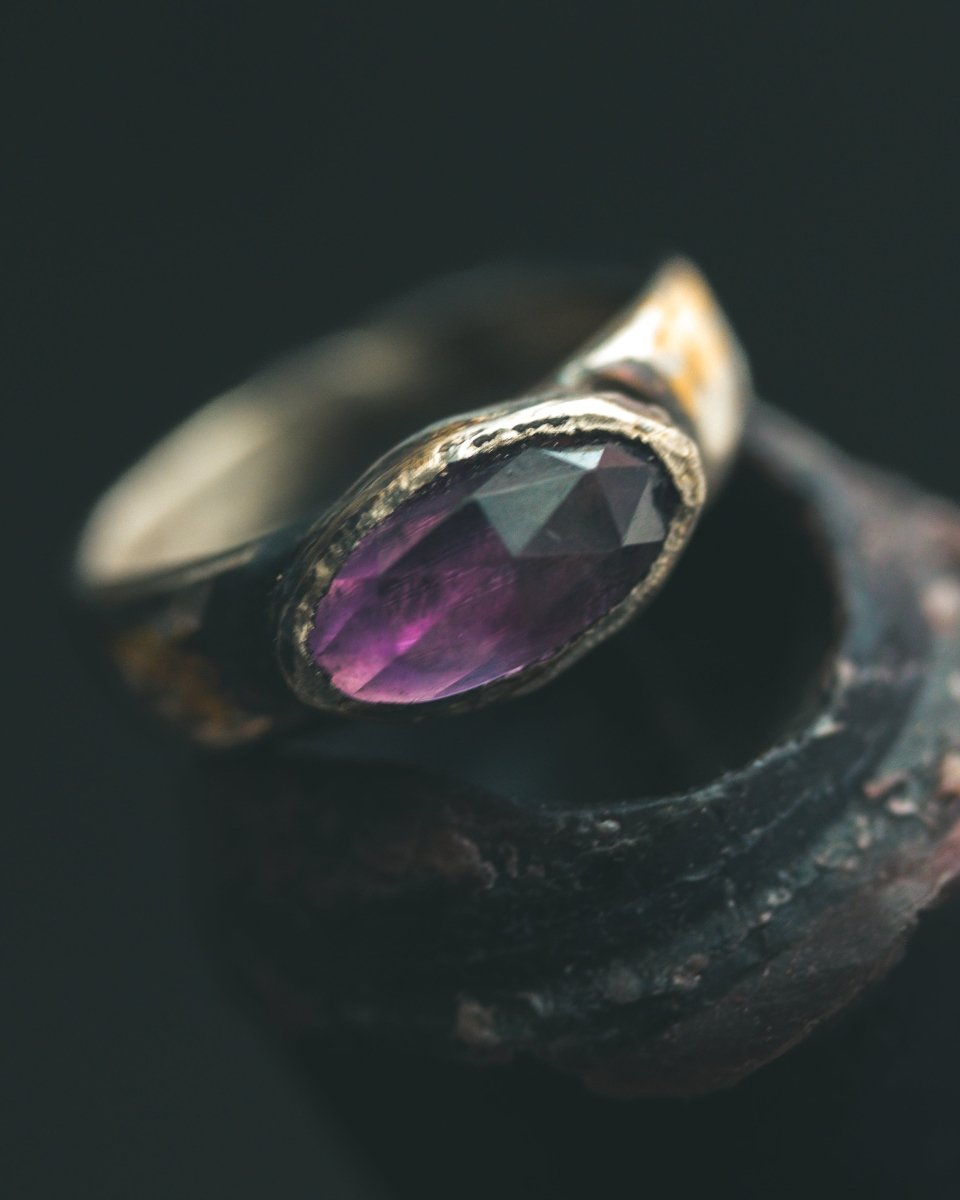 Stirrup Ring | Sterling Silver | 23K Gold | Amethyst - Machinations