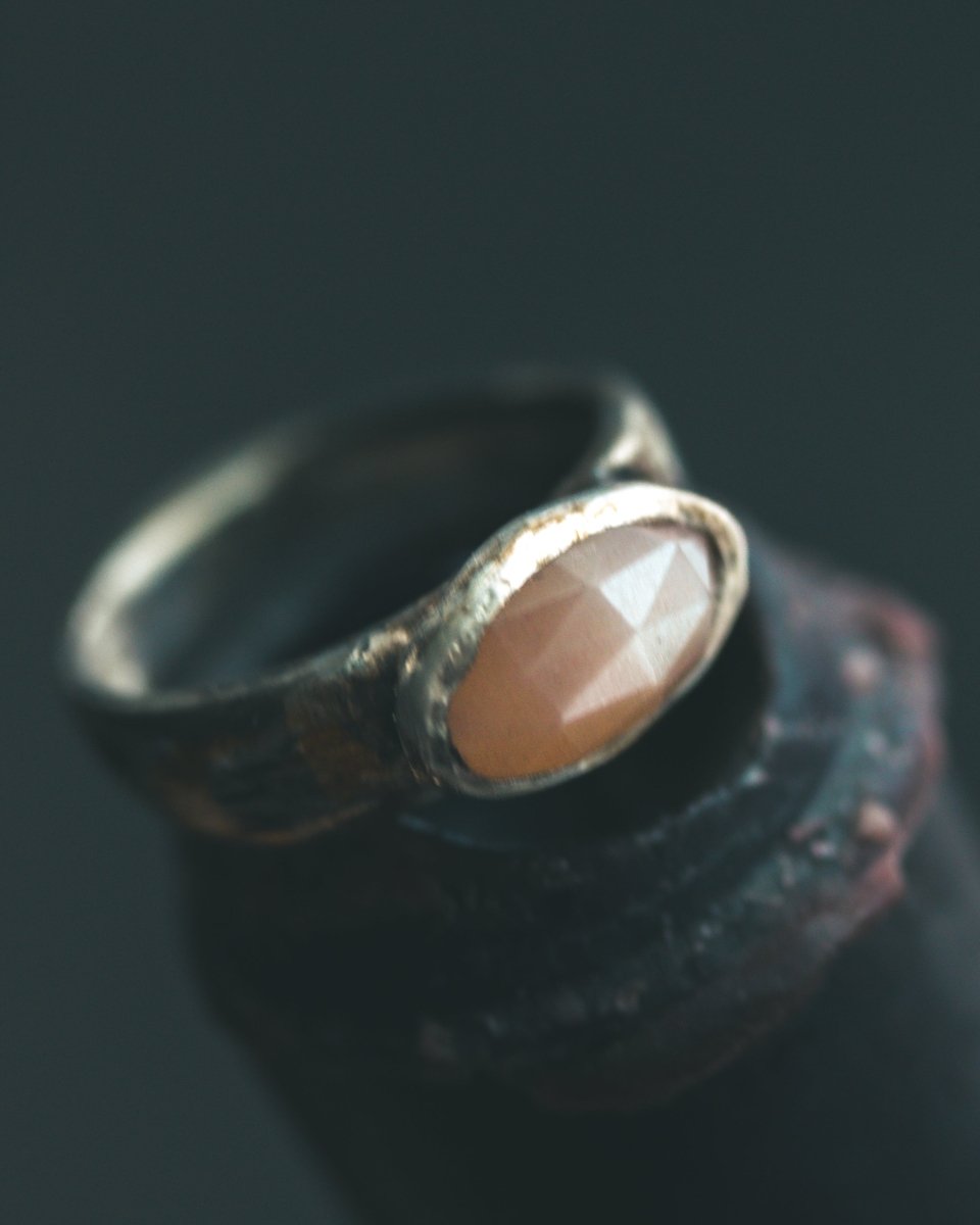 Stirrup Ring | Sterling Silver | 23K Gold | Pink Moonstone - Machinations