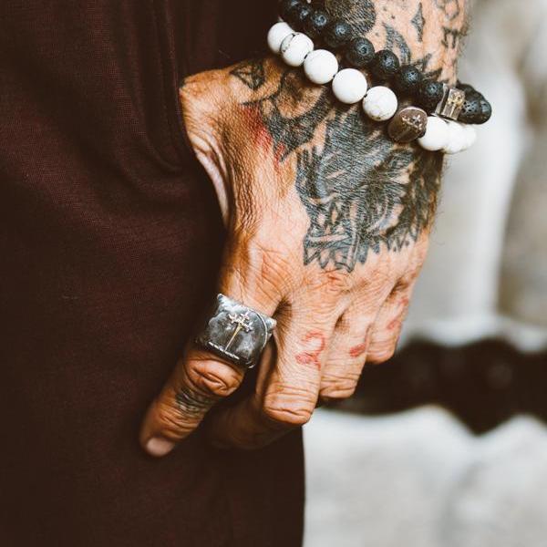 Sword of the Righteous Signet Ring with Diamonds in Sterling Silver and 23K Gold: A Talisman of Power, Protection, and Courage - Machinations