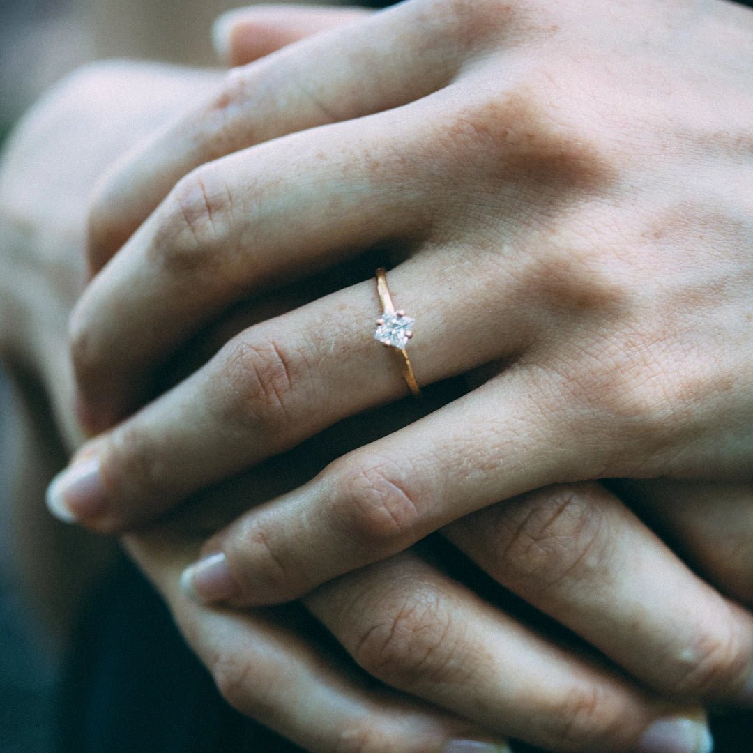 The Lilith Engagement Ring with White Diamond - Machinations