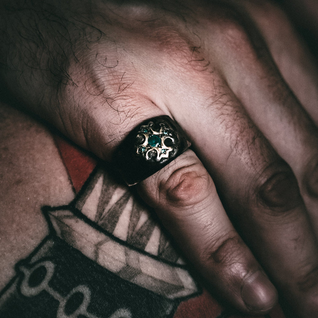 True Cross with accent Emerald - Machinations