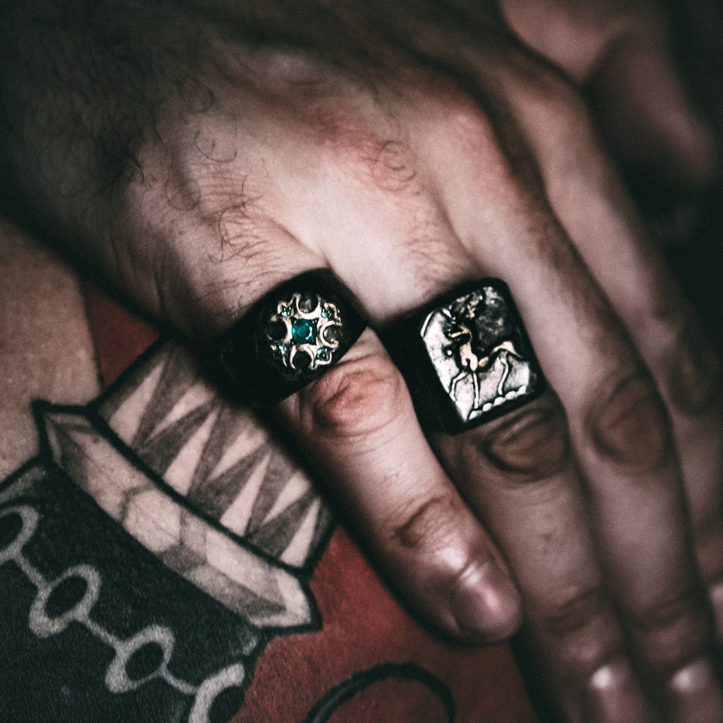 True Cross with accent Emerald - Machinations