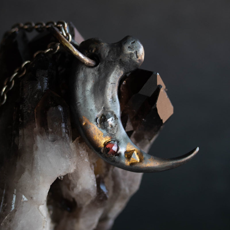Ursa with GARNET MOLTEN EDITION - Machinations