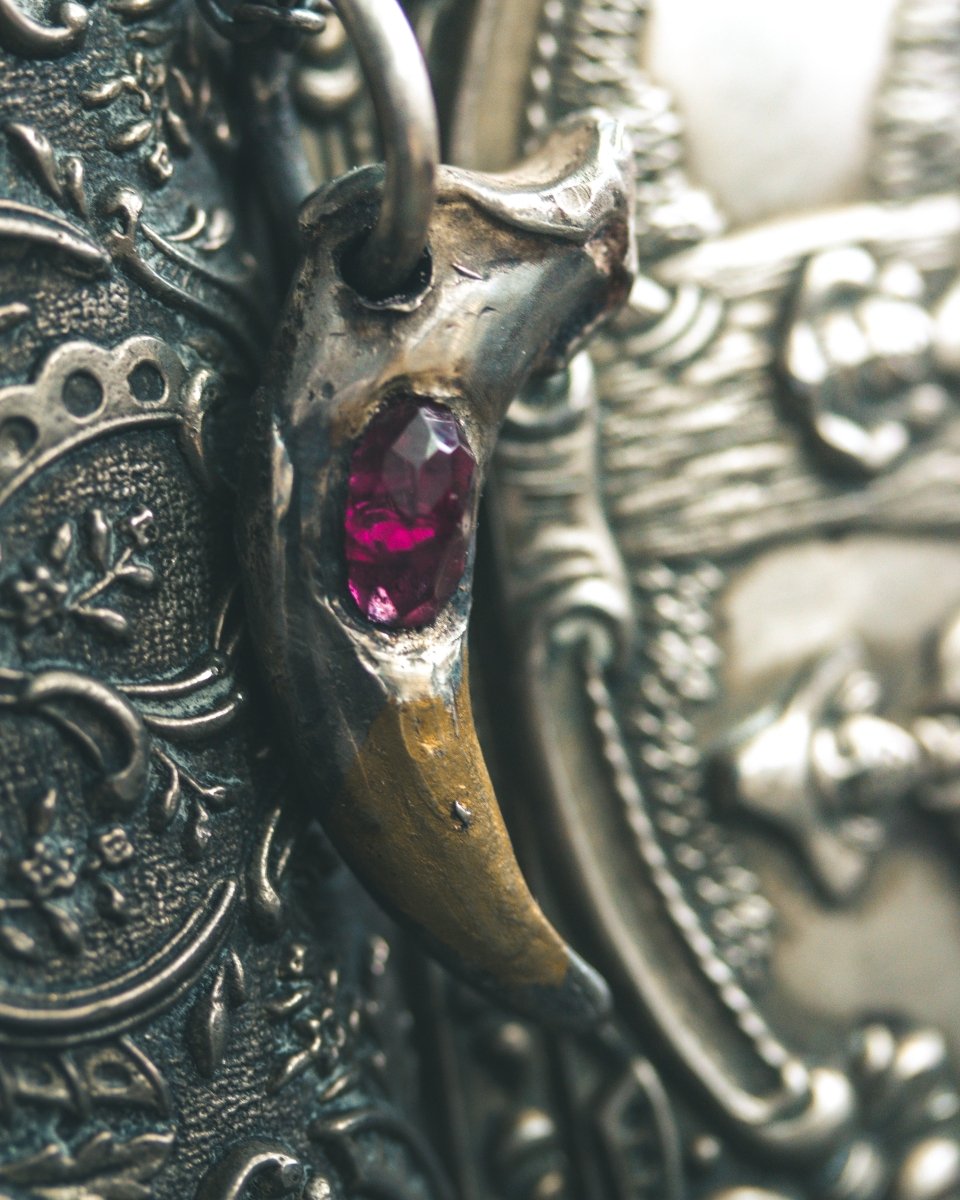 Wolf Claw Pendant – Rhodolite Garnet, Sterling Silver & 23.5K Gold | Wild Talisman of Passion, Protection, and Inner Strength - Machinations
